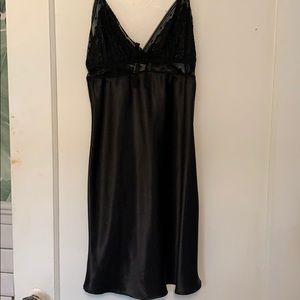 Oscar De la Renta nightgown NWT
